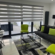 Urban, Sleeps 6 Private Garden-family Pet Friendly