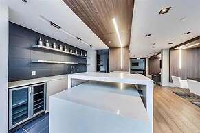 The Estate Entertainment District