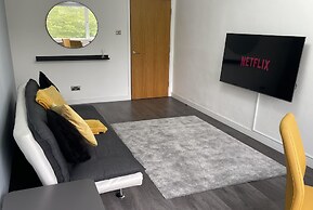 Manchester - 1 Bedroom - Sleeps 3 - Free Parking