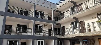 1 Bed Sleeps 2 Apartment - Free Parking - Tv
