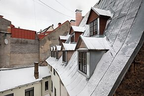 Audeju Two Bedroom With Two Bathrooms