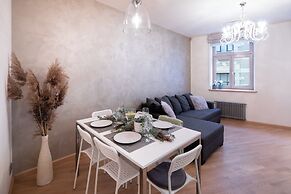 Audeju Two Bedroom With Two Bathrooms