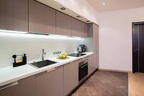 Audeju Two Bedroom With Two Bathrooms