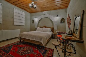 ASMA CAVE HOUSE