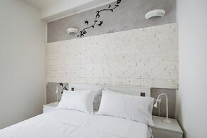 XVI Charm Apartment by Wonderful Italy