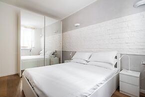 XVI Charm Apartment by Wonderful Italy