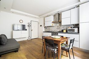 XVI Charm Apartment by Wonderful Italy