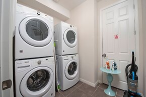 1799 Amazing 9Bd Near Disney