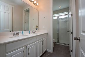 1799 Amazing 9Bd Near Disney