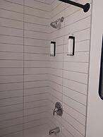 Tobermory Inn & Suites