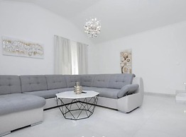 Villa Rest For The Soul