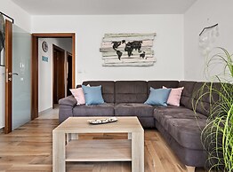 Holiday Home Mlačić