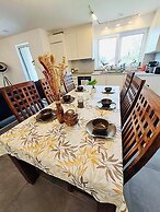 Spacious 3 Bedrooms with Garden View