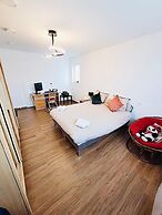Spacious 3 Bedrooms with Garden View