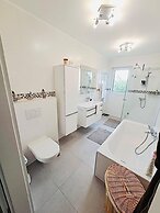 Spacious 3 Bedrooms with Garden View