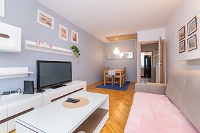 Summer 4 by Grand Apartments