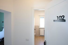 DOMINA Guest House - Luxory Room