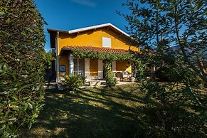 Maison Jaune by Wonderful Italy