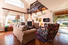 Maison Jaune by Wonderful Italy