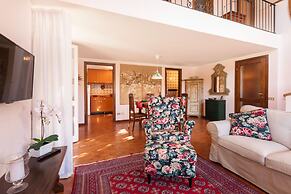 Maison Jaune by Wonderful Italy