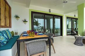 The Villas at Cocoplum