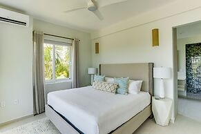 The Villas at Cocoplum