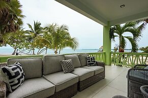 The Villas at Cocoplum