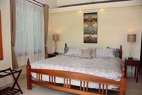 The Villas at Cocoplum