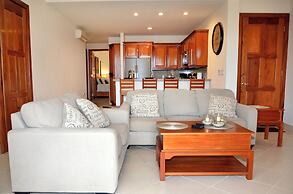 The Villas at Cocoplum