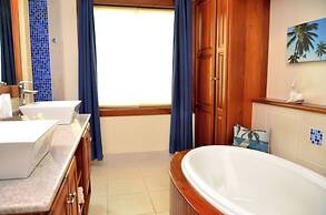 The Villas at Cocoplum