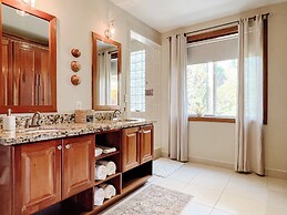 The Villas at Cocoplum