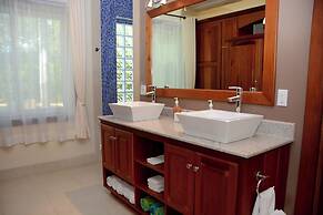 The Villas at Cocoplum