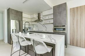 The Villas at Cocoplum