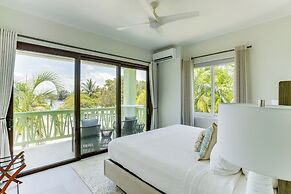 The Villas at Cocoplum