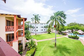 The Villas at Cocoplum