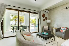 The Villas at Cocoplum