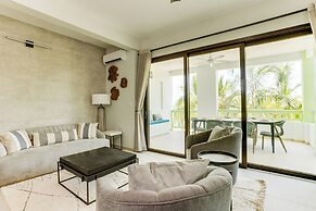 The Villas at Cocoplum