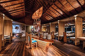 Buru Nature Hotel