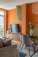 Playful & Bright 1BR near The Faculty of Law