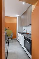 Playful & Bright 1BR near The Faculty of Law