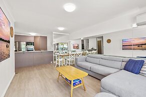 Spinnaker Apt 6- Mooloolaba Beach