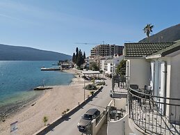 Apartments Rosić Baošići