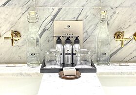 Yangon Excelsior Hotel