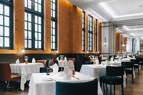 Yangon Excelsior Hotel