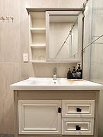 LalaHouse Spring Apartment