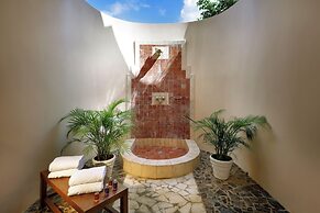 The Signature Level At Grand Palladium Lady Hamilton Resort & Spa