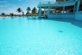 The Signature Level At Grand Palladium Lady Hamilton Resort & Spa