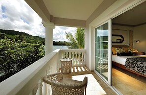 The Signature Level At Grand Palladium Lady Hamilton Resort & Spa