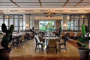 The Signature Level At Grand Palladium Lady Hamilton Resort & Spa