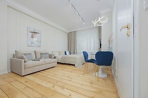 Elegant Studio for 4 by Renters